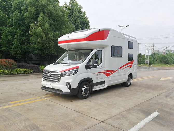 上汽大通V90C型房車多方位展示圖4